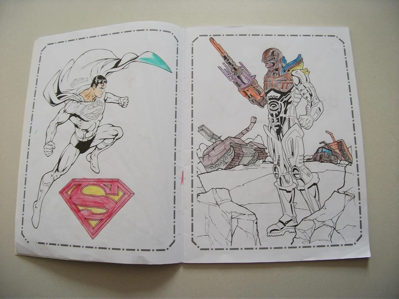 Set van 2 Colorio superhelden kleurboeken – photo 15